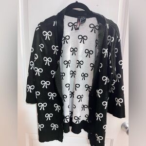 torrid Black and White Bow Pattern Open Cardigan